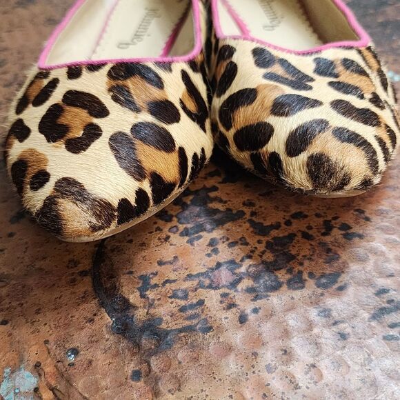 johnnie B by Boden Sz. 39(8) Calf Hair Pointed Toe Flats - Picture 4 of 14